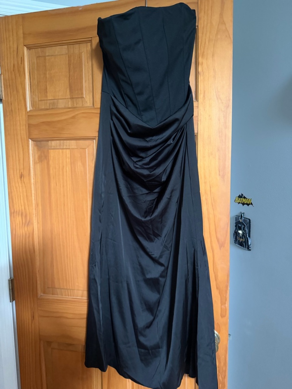 Elegant Strapless Black Evening Dress
